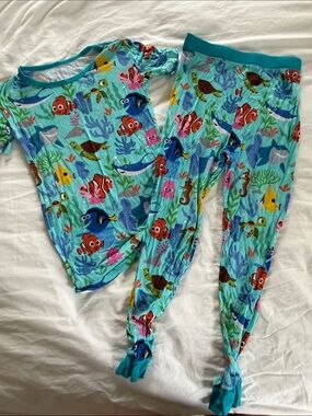 Little Sleepies finding Nemo  Ocean Animal Pajama Set with Fish & Turtle Print